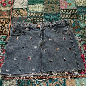tommy jeans skirt